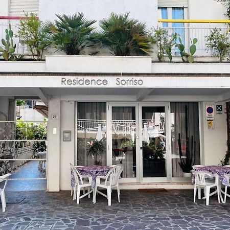 B&B Residence Sorriso Каттолика Экстерьер фото