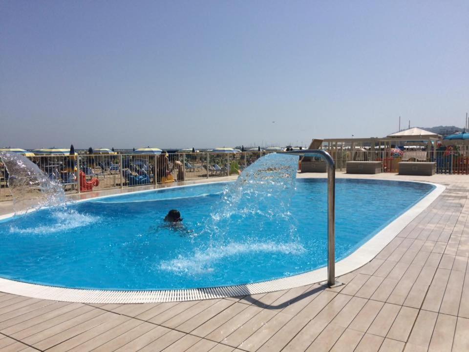 B&B Residence Sorriso Каттолика Экстерьер фото